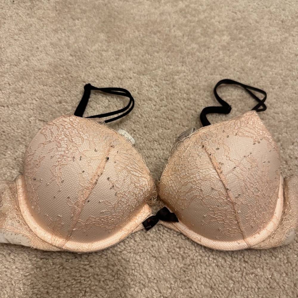 Victoria’s Secret bra